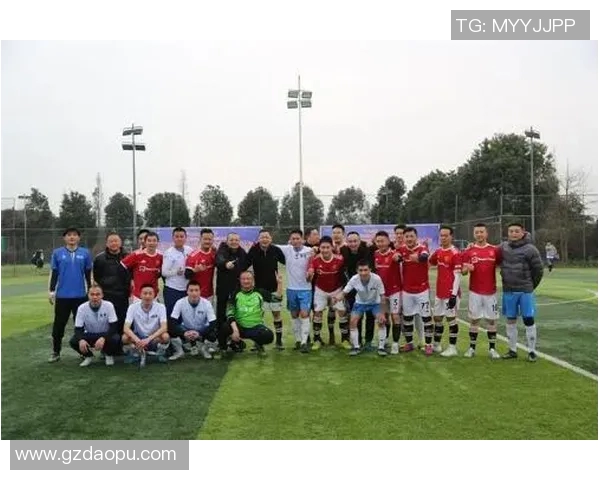 成都足球队在全国耐力排行榜中荣登第六名展现出色体能与拼搏精神MBA