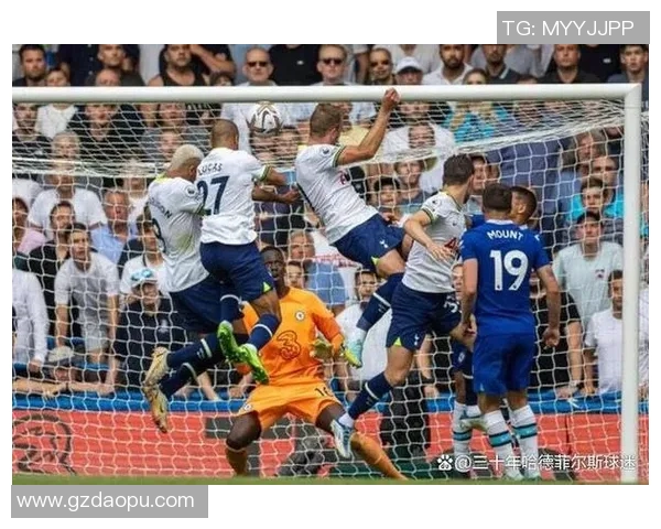 热刺与切尔西激战正酣比分结果揭晓引发球迷热议